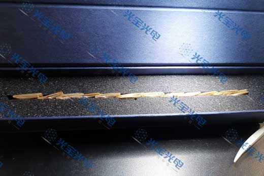 Material: Cr:YAG crystals Diameter: φ7mm Initial Transmission: T0 = 40% Dimensional tolerances: diameter ± 0.5mm Barrel finish: Ground finish 400 # Gmt Parallelism: ≤ 20" Perpendicularity: ≤ 15′ Flatness: